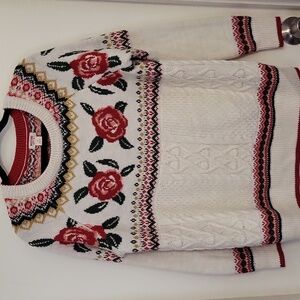 Mossimo size small rose pattern pullover